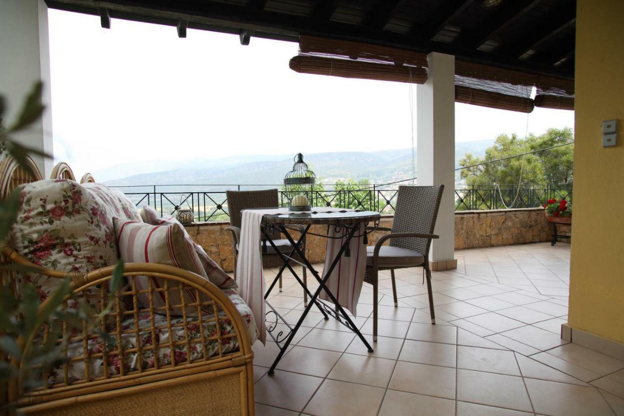 Six Steps From The Forest Zigos  Exterior foto